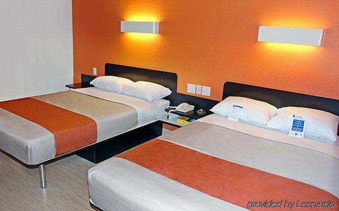 Motel 6-Long Beach, Ca - Los Angeles Eksteriør billede