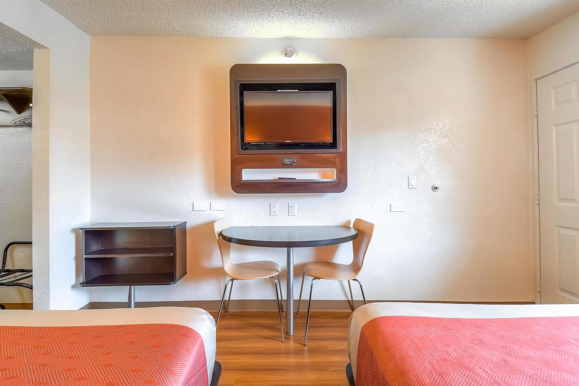 Motel 6-Long Beach, Ca - Los Angeles Eksteriør billede