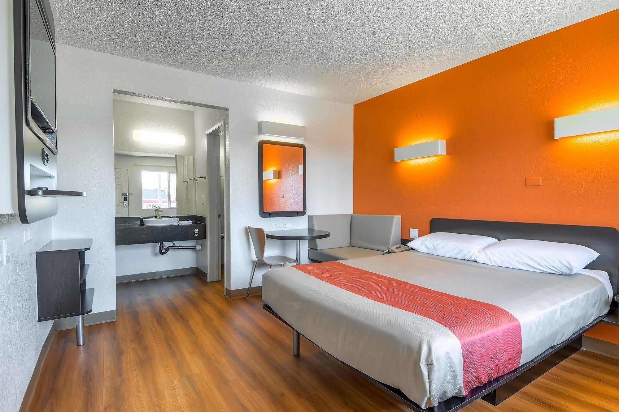 Motel 6-Long Beach, Ca - Los Angeles Eksteriør billede