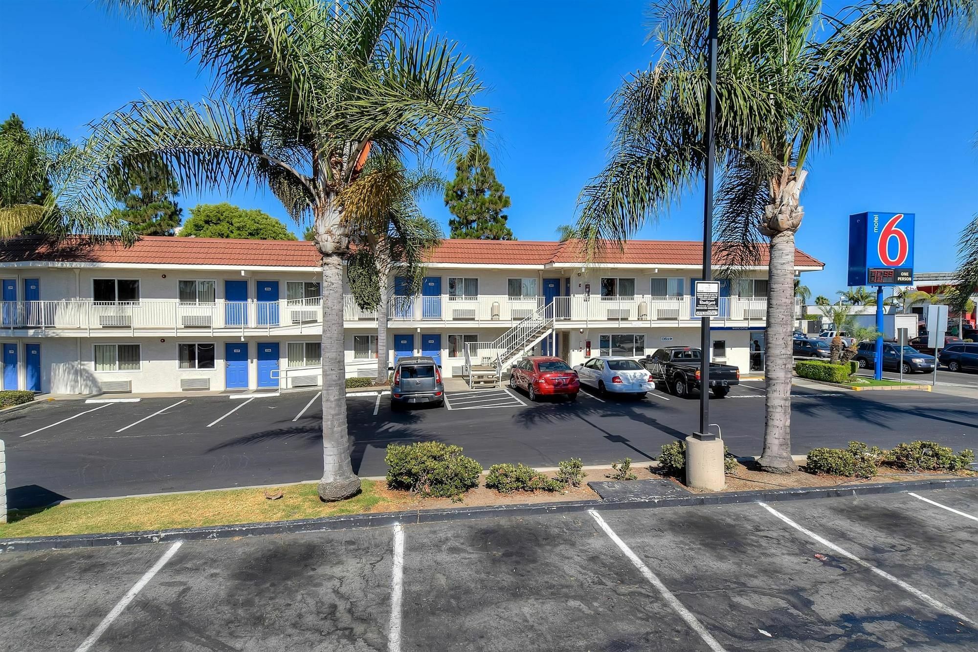 Motel 6-Long Beach, Ca - Los Angeles Eksteriør billede